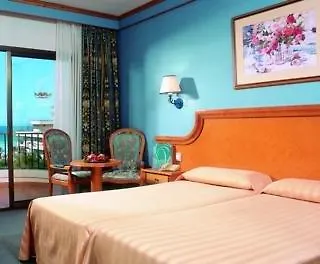 호텔 Riu Bravo 4*